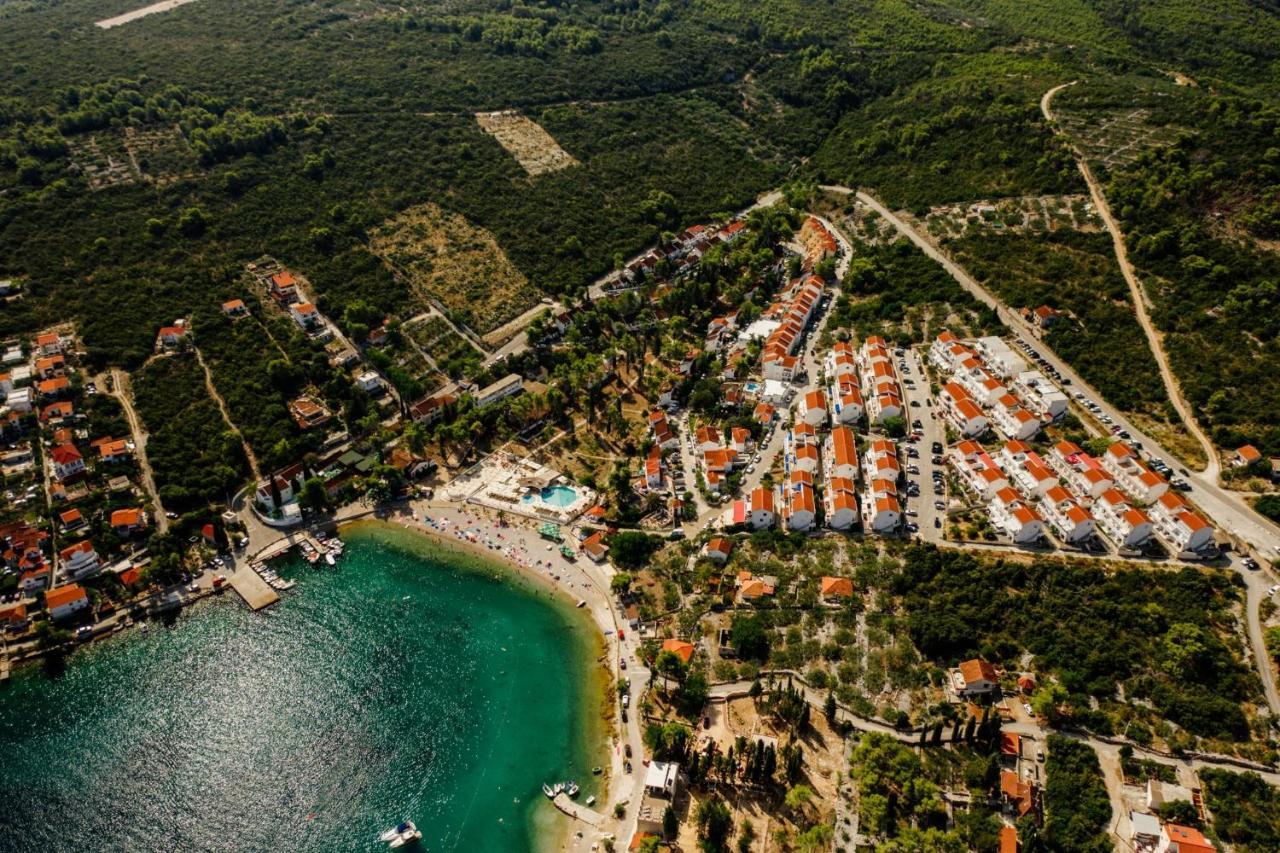 Villa Nikola Nečujam Eksteriør billede